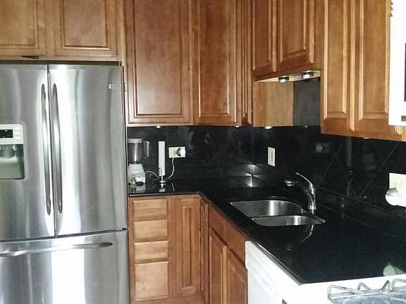 4th image of 4880 N Marine Dr APT 201