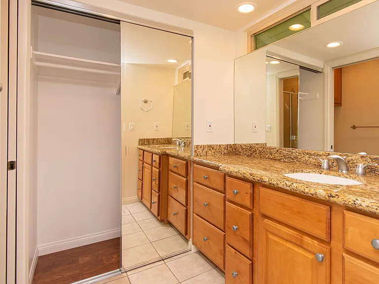 3706 Yale Dr — Photo 22