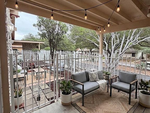 3rd image of 119 Sunnyland Dr #1