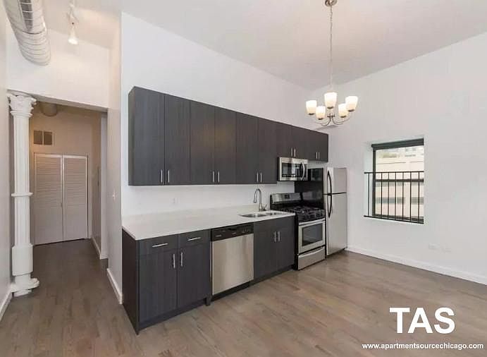1st image of 630 W Lake St #303