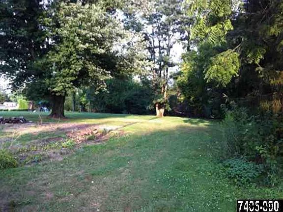 3rd image of 1911 Hilton Ave