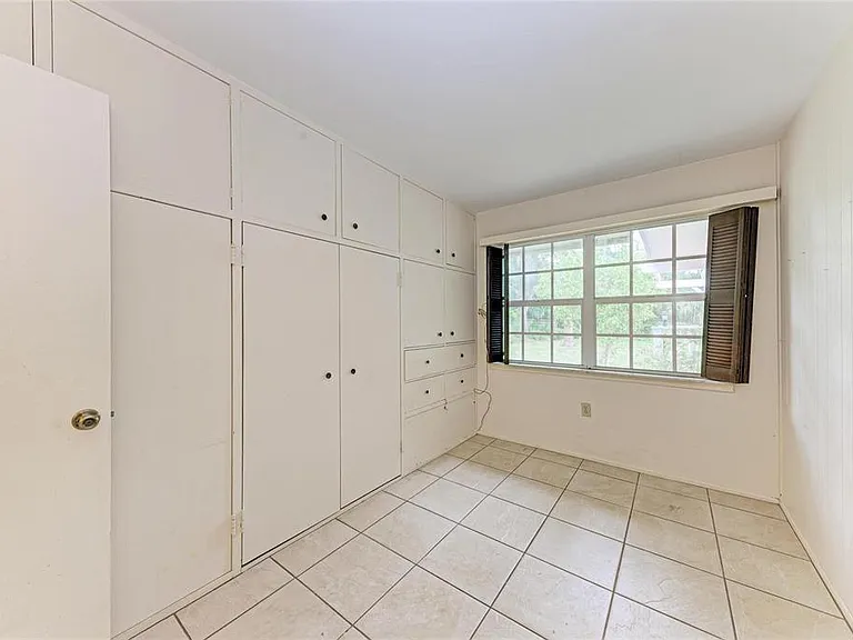 1827 Alta Vista St — Photo 26