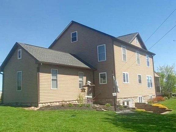 3rd image of 105 Enola Rd