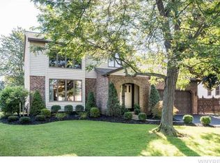 174 Shady Grove Dr, East Amherst, NY 14051