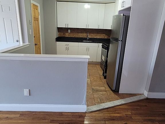4th image of 11 Paerdegat 10th St Floor 2