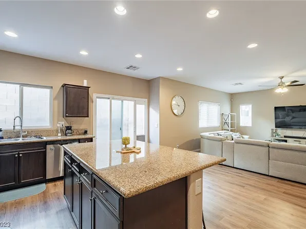 10824 Leatherstocking Ave, Las Vegas, NV 89166