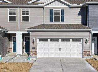 1872 Vista Lake Dr, Goshen, OH 45122