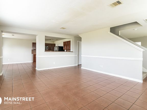 5th image of 7610 Hillsdale Park Ct