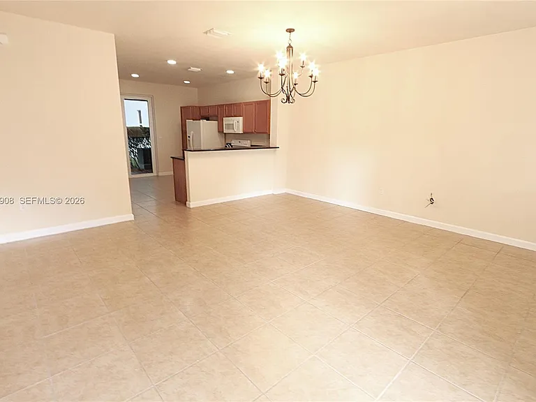 9540 SW 169th Pl #9540 — Photo 4