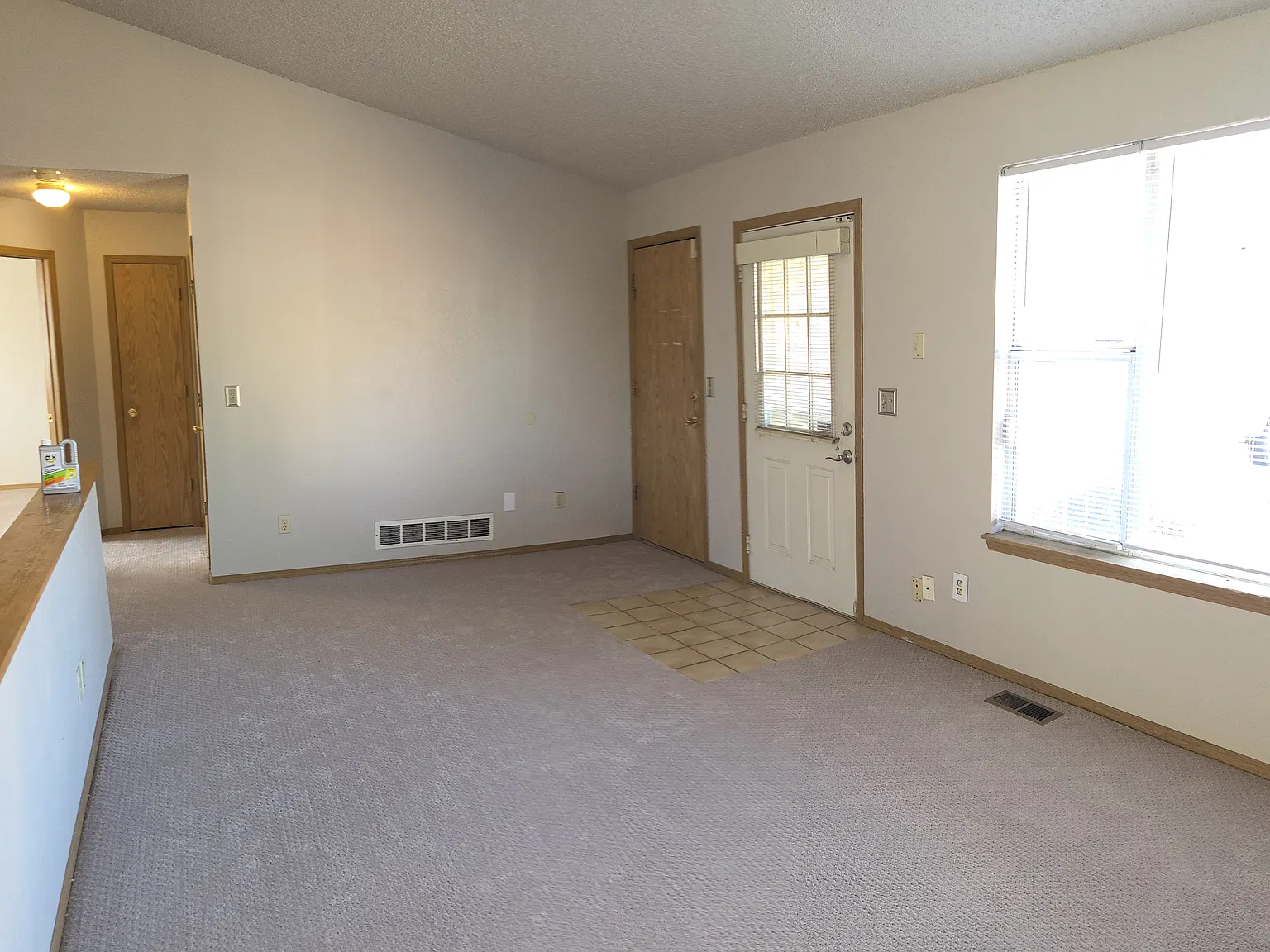 2 bed, 875 sqft, $2,350 — Photo 4