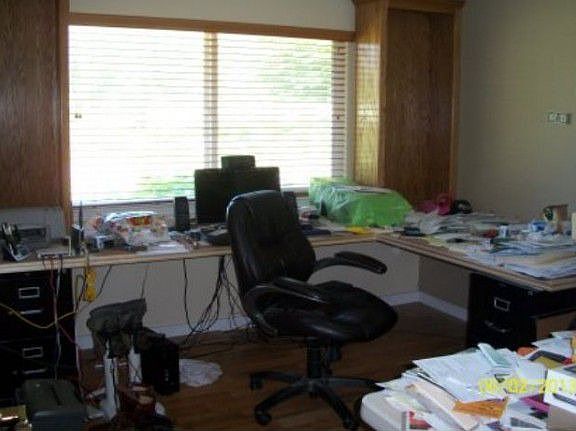 3rd image of 3504 Brehme Ln