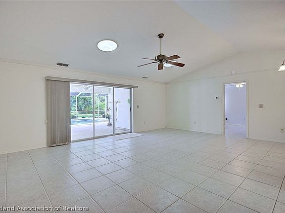 4th image of 6900 Neda St