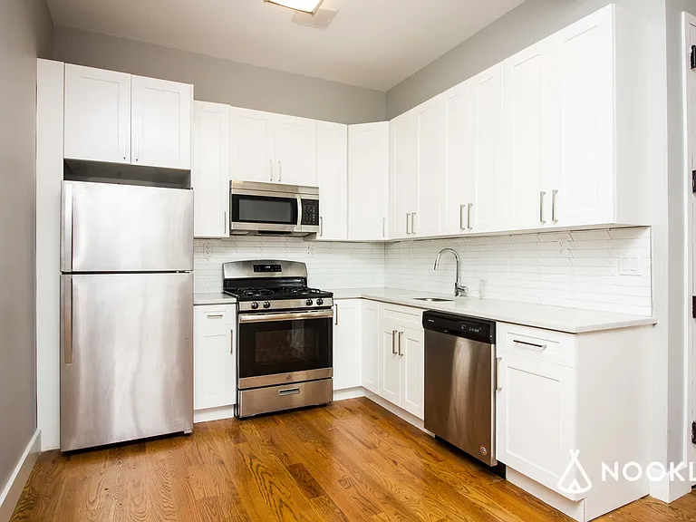271 Martense St #4R — Photo 1