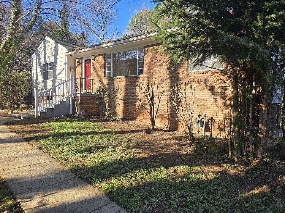 1st image of 1831 W 1st St