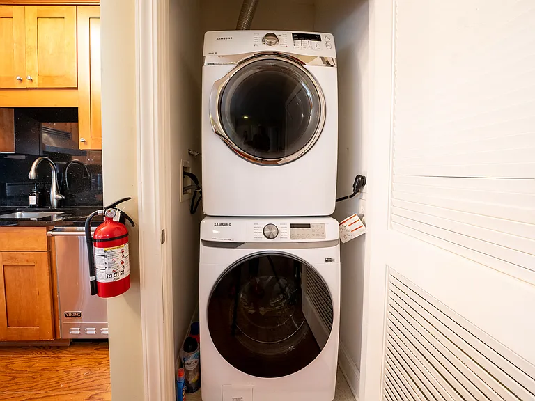 20 Avenue At Port Imperial #418 — Photo 7