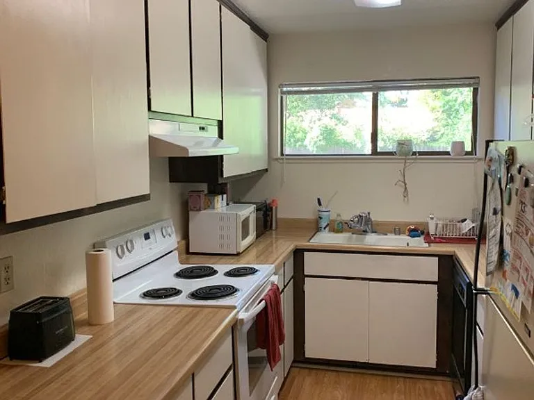 857 Adams Terrace — Photo 3