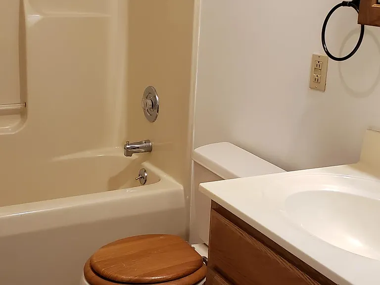 380 Walnut St #303 — Photo 5