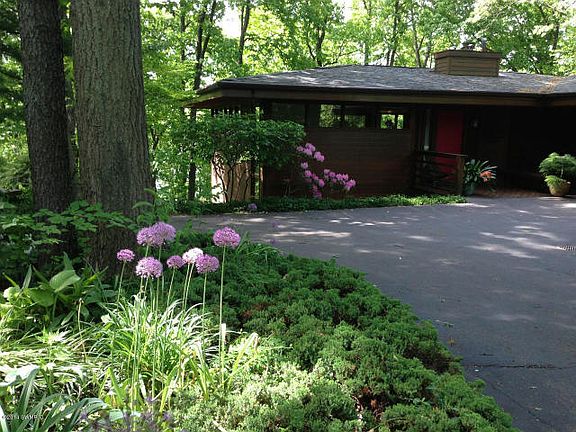 3rd image of 5255 Hickory Hill Ln