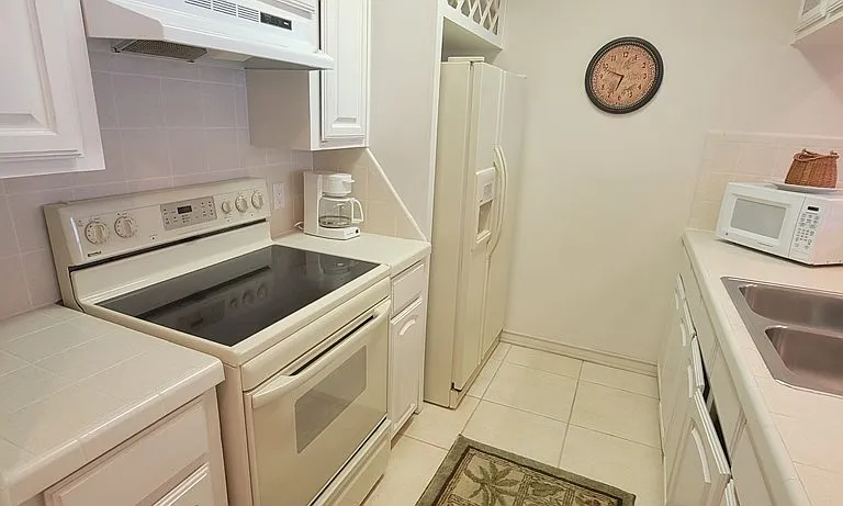 107 E Bahama St #7 — Photo 6