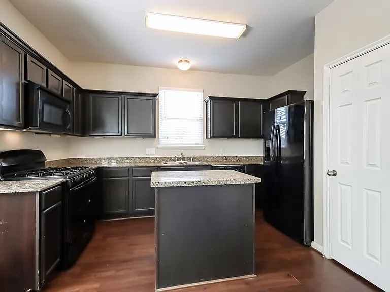 3355 Allington Ct — Photo 7