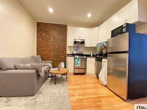 2nd image of 131 Avenue C #I