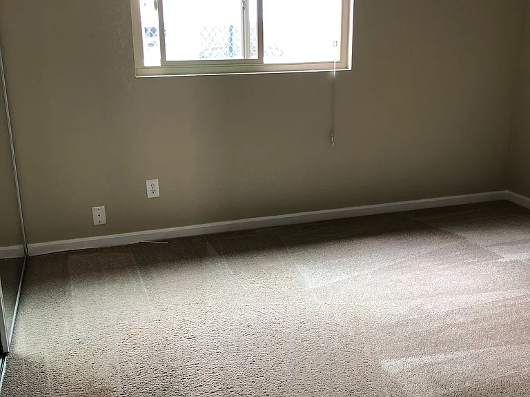 2743 B St #14 — Photo 15