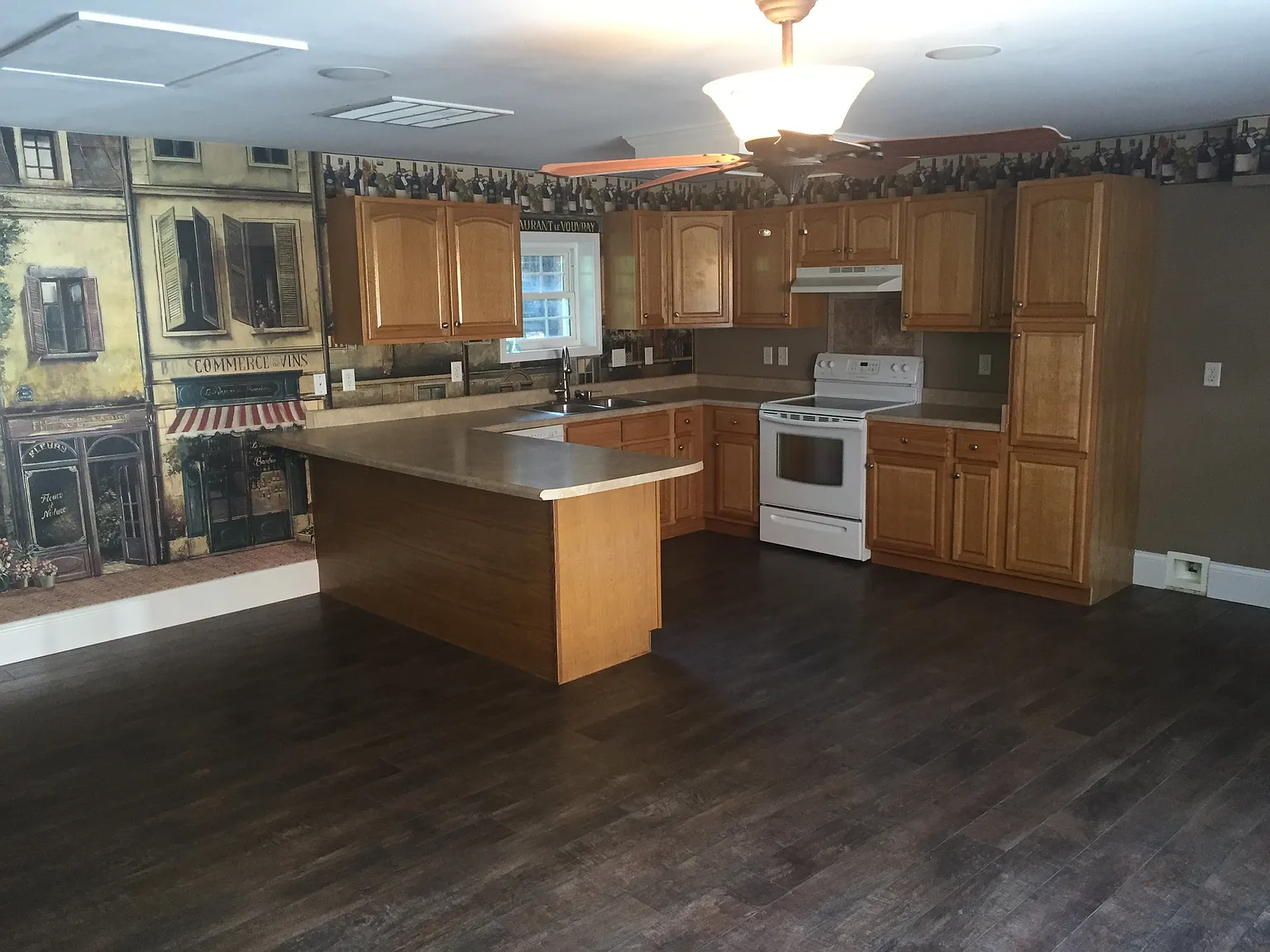 1 bed, 850 sqft, $1,500 — Photo 2