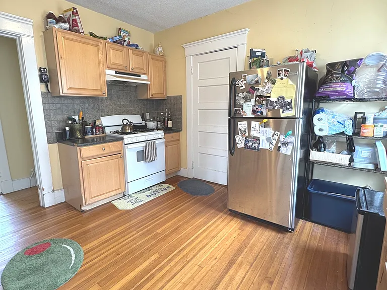 1869 Chapel St #2 — Photo 6