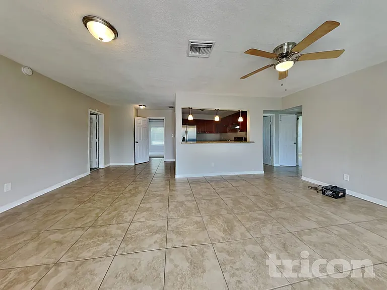 1253 Jasmine Way — Photo 2