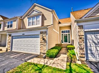 628 N Charter Hall Dr, Palatine, IL 60067