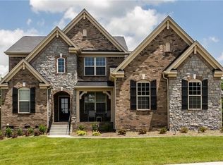 2305 Carouth Ct, Nolensville, TN 37135