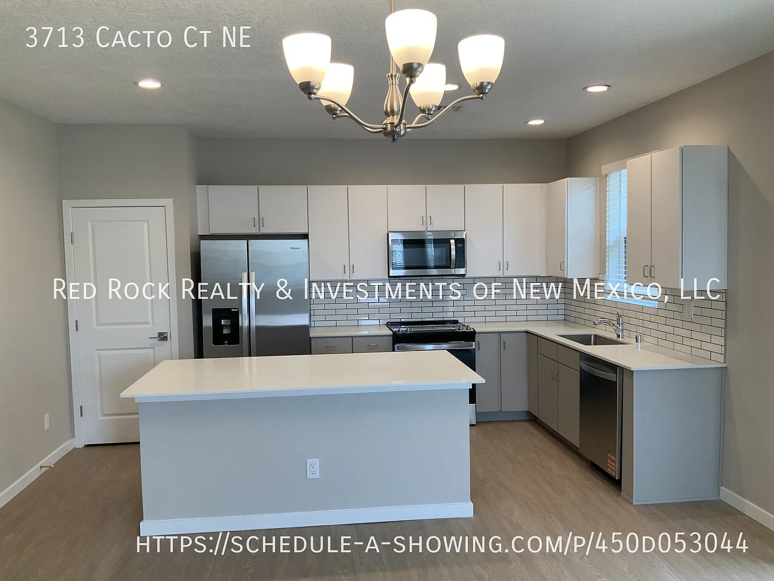 Newer 3BR/2.5BTH Luxury Townhome with 2 Car Garage! — Photo 3