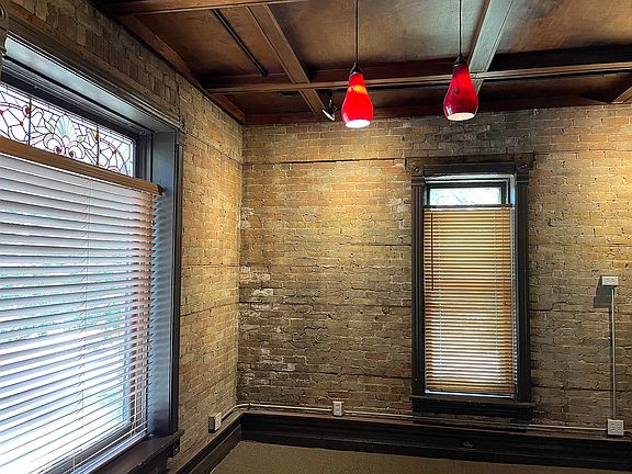 3rd image of 731 Linden Ave APT 1