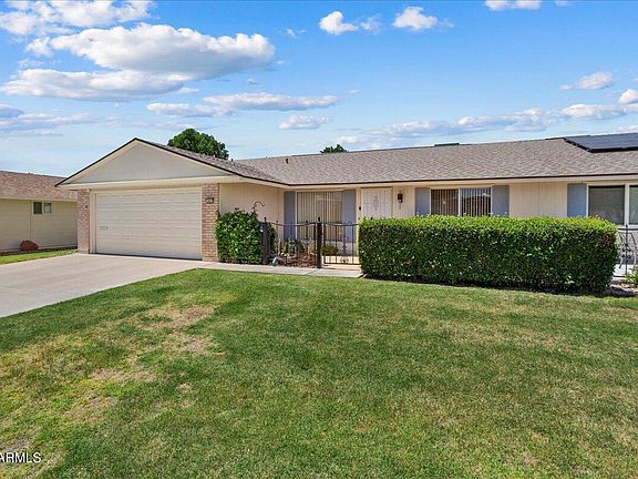3rd image of 10432 W Kingswood Cir
