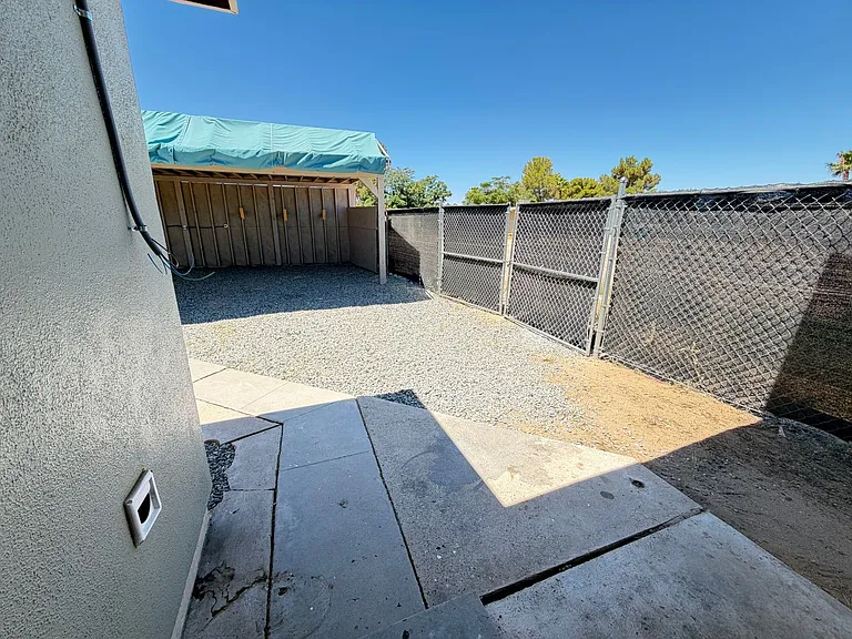405 N Gold Canyon St — Photo 14