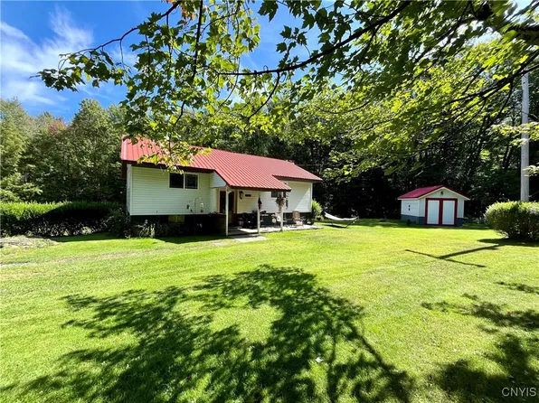 494 Pangborn Rd, Hastings, NY 13076