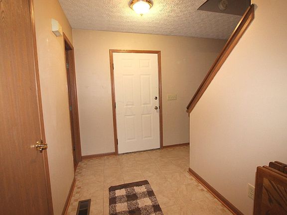 2nd image of 8869 Coral Canyon Cir
