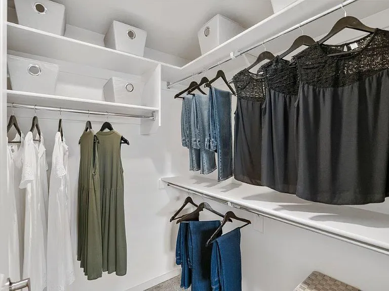 Palms Luxury Apartments — Photo 20