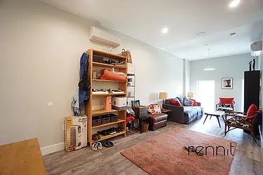 Rented by Rennit Inc.