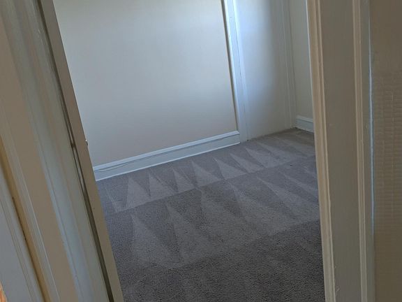 3rd image of 8635 Trumbull Ave APT 3