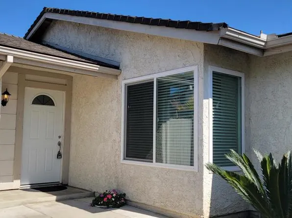 854 Creekside Cir, Camarillo, CA 93012