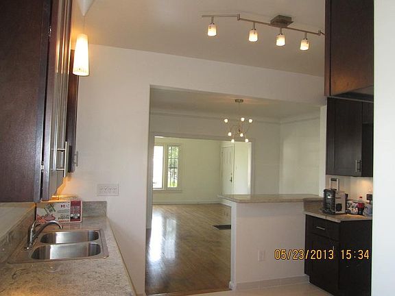 4th image of 5701 Virginia Ave #5701
