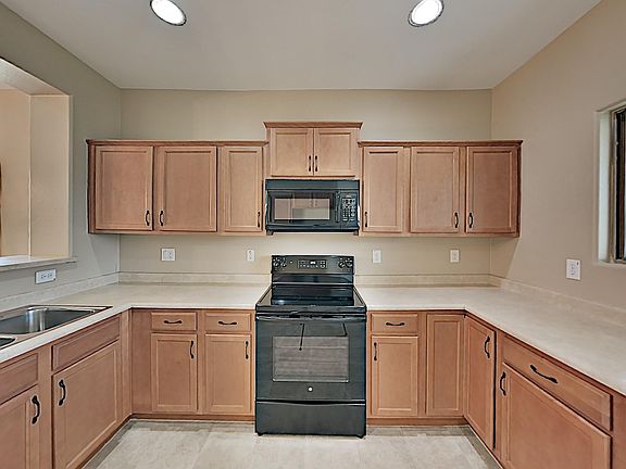 3rd image of 8931 N Dinino Ct