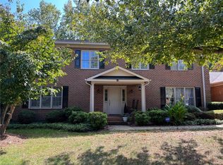 863 Brookleigh Ct, Winston Salem, NC 27104
