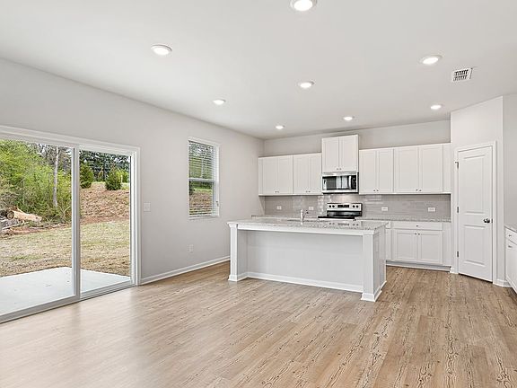 5th image of 5013 Lawler Ln