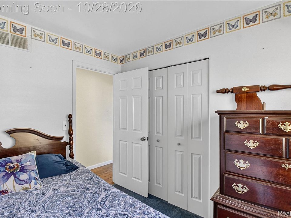 9871 Barkley St, photo 11