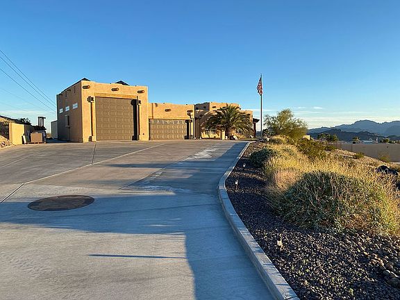 2nd image of 4030 Silver Clipper Ln