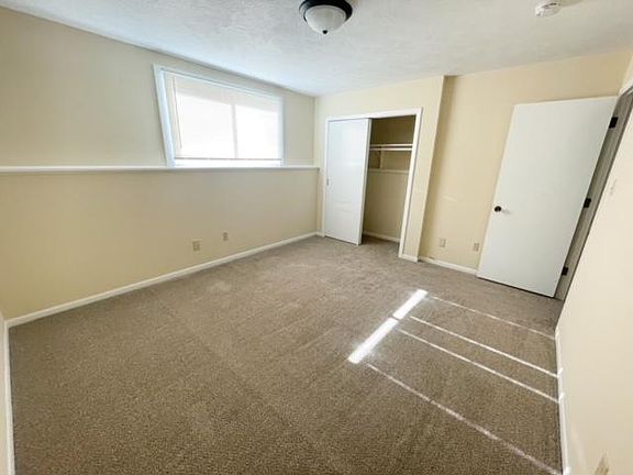 5th image of 714 Humboldt St APT 1