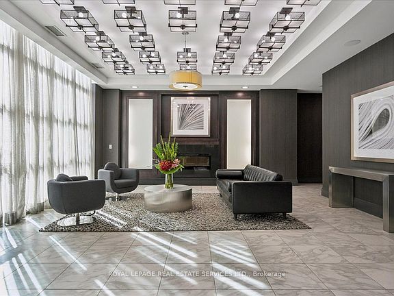 4th image of 125 Western Battery Rd #1502