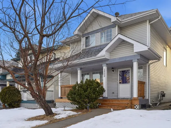 1509 Jarvis Cres NW, Edmonton, AB T6L 6S4